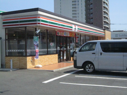 ヴィルドミール コンビ二：ｾﾌﾞﾝｲﾚﾌﾞﾝ 東松戸駅前店　171m