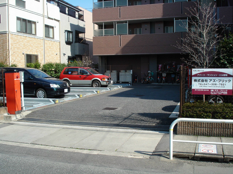 Raffine妙典 駐車場(機械式)