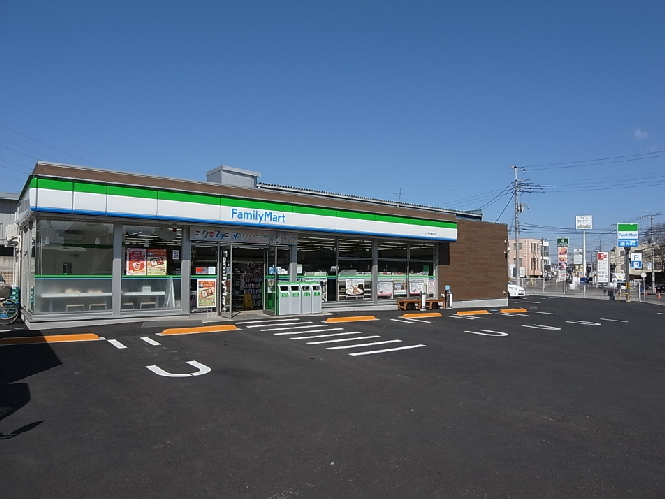 ECORT　NAKAMURAⅡ コンビ二：ﾌｧﾐﾘｰﾏｰﾄ 八千代高津店　157m