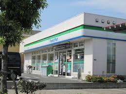 稲田優・敦子邸 コンビ二：ﾌｧﾐﾘｰﾏｰﾄ 市川福栄店　123m