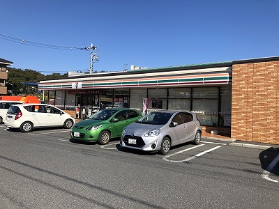 クアトロShoto コンビ二：セブンイレブン東松戸駅前店　375m