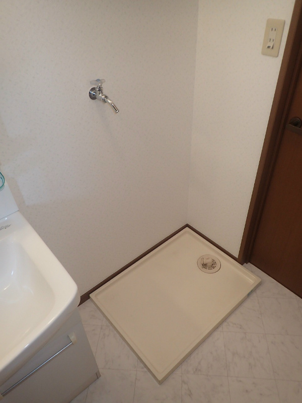 カサフェリース 室内洗濯機置き場