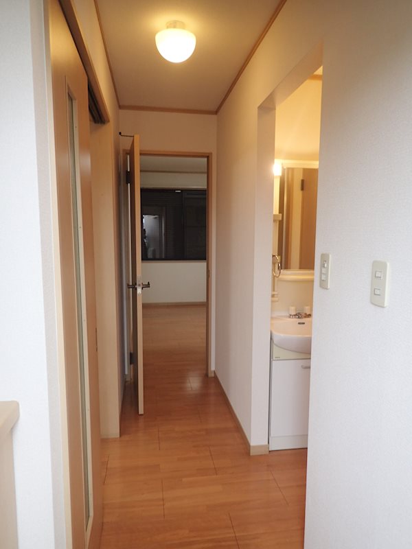 MAISON　NOZOMI 玄関から室内まで