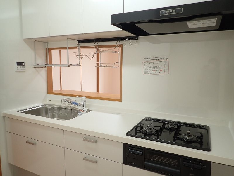 Raffine妙典 システムキッチン新規交換予定(写真は同タイプの別室のものです)