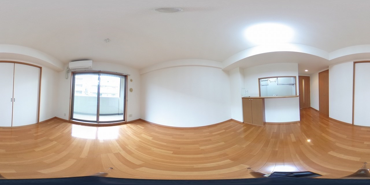 LDK13帖(同間取りの反転・中住戸タイプのものです)