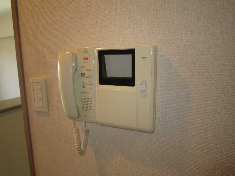 クレアーレ壱番館 安心のモニター付インターホン