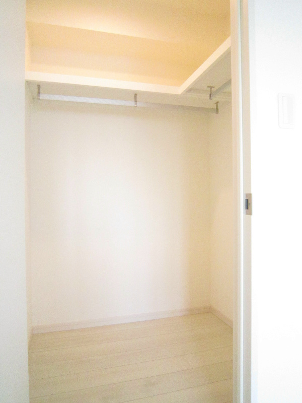 レジデンス高根台 ウォークインクローゼット