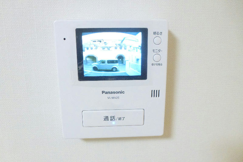ルーツ壱番館 モニター付きインターホン