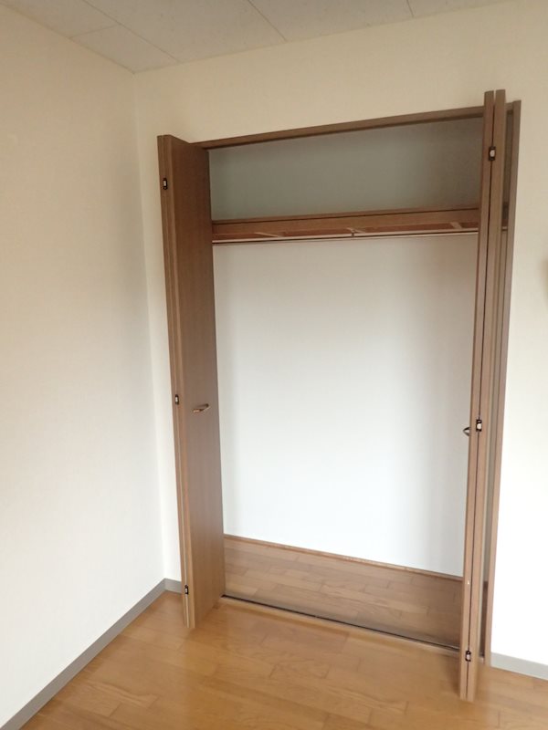 エス・カリーノ たっぷり入るクローゼット