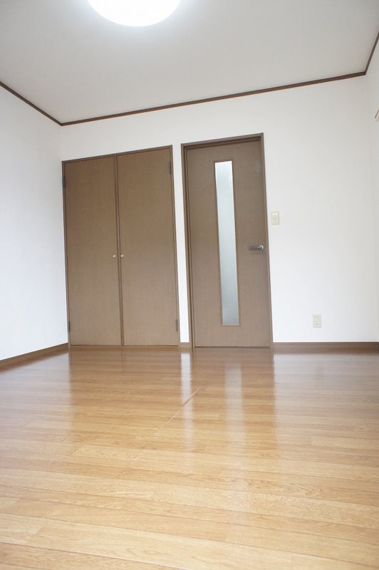 ベストハイツB 居室照明付き