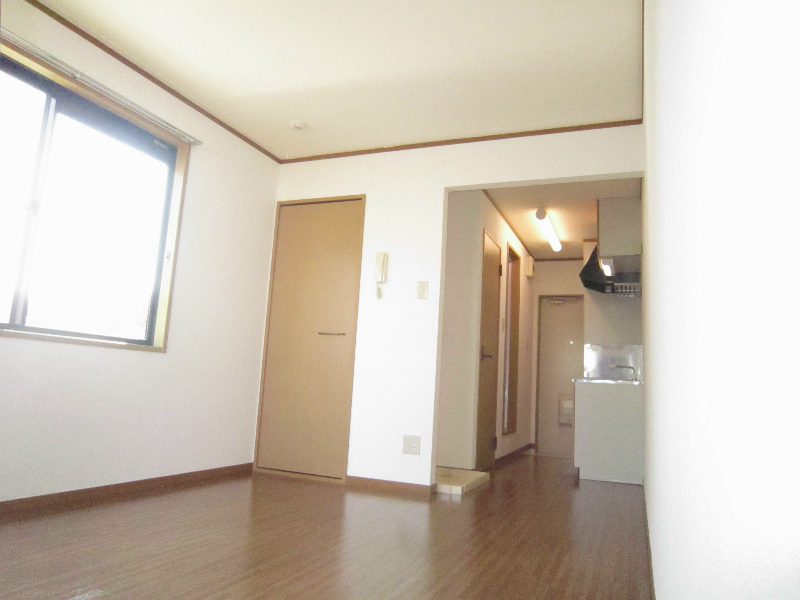 ヴィルドミール 南東角部屋　明るい二面採光(反転タイプとなります）