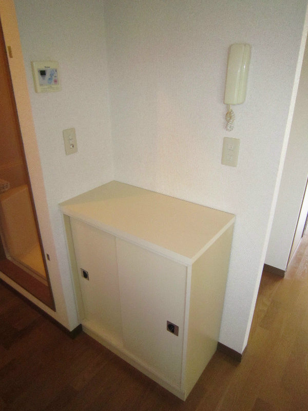 リーエイパレス シューズＢＯＸ付で玄関スッキリ！