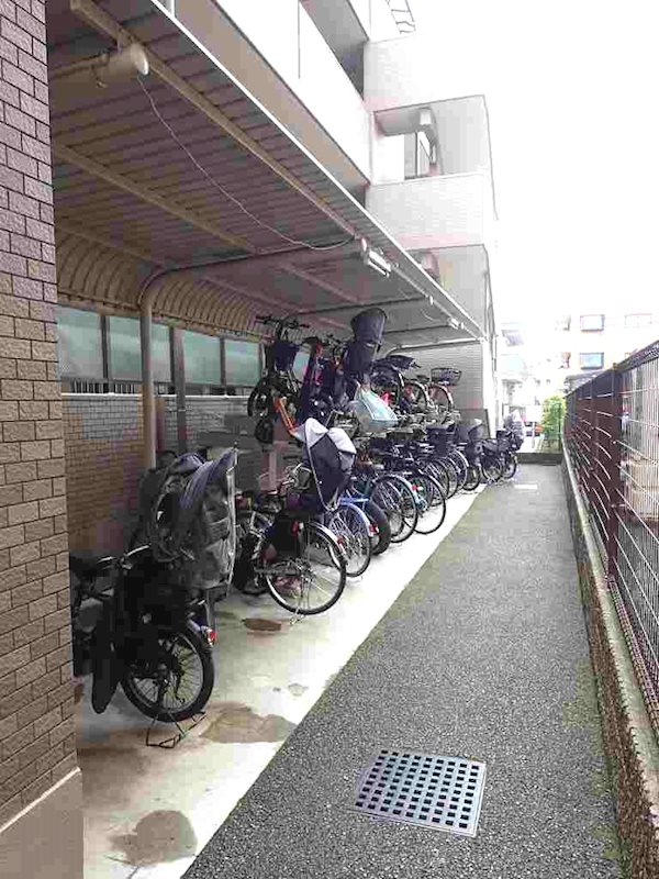 メテオール妙典 駐輪場