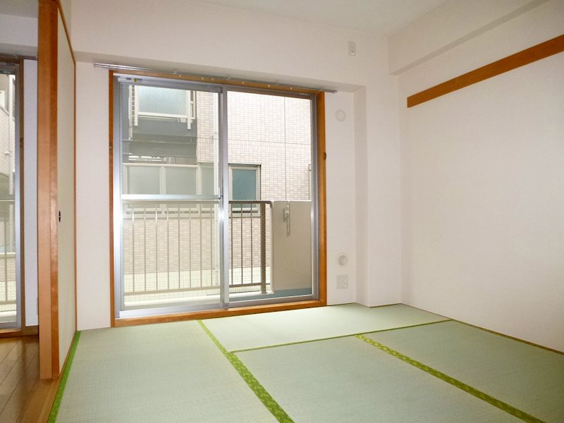 メテオール妙典 和室6帖
