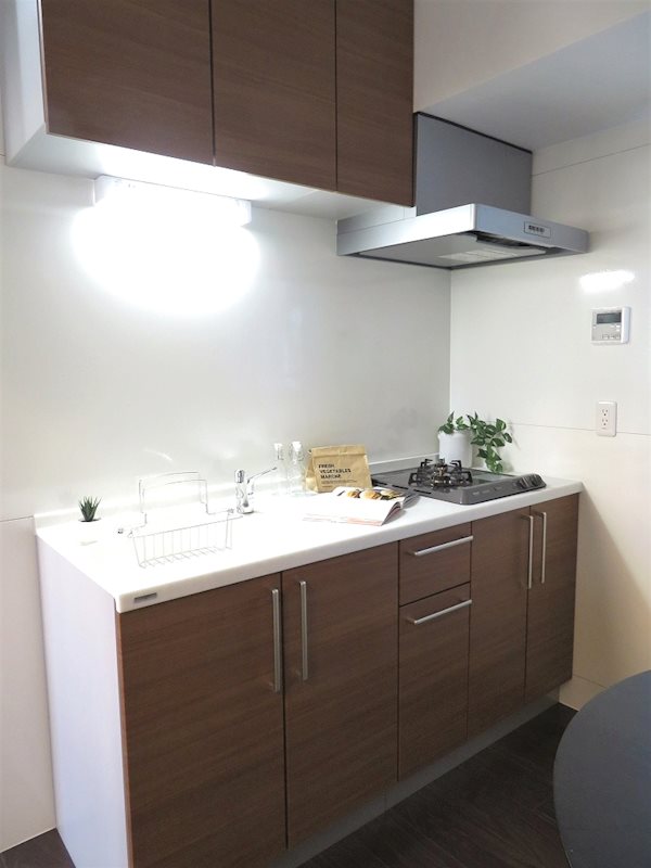 メルヴェーユ新宿 システムキッチン♪（家具・小物はイメージとなります）
