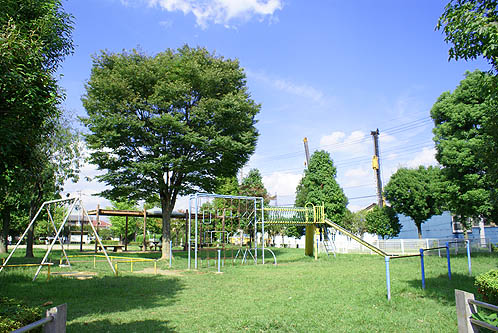 BLUMEN　HAUS 公園：平柳公園　20m　対面
