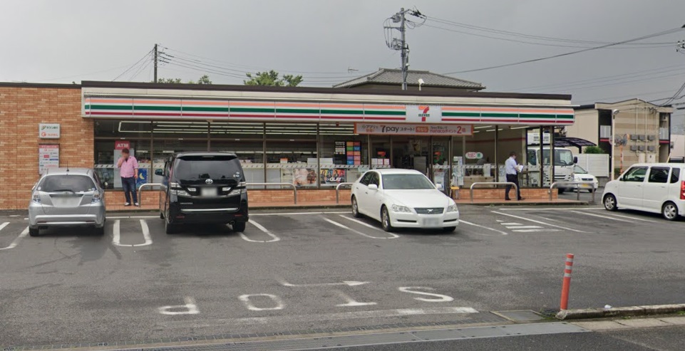 千城レジデンス コンビ二：セブンイレブン千葉小倉東店　686m