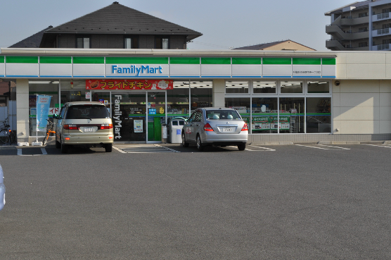 ライズ・コム コンビ二：ファミリーマート おゆみ野一丁目店　292m
