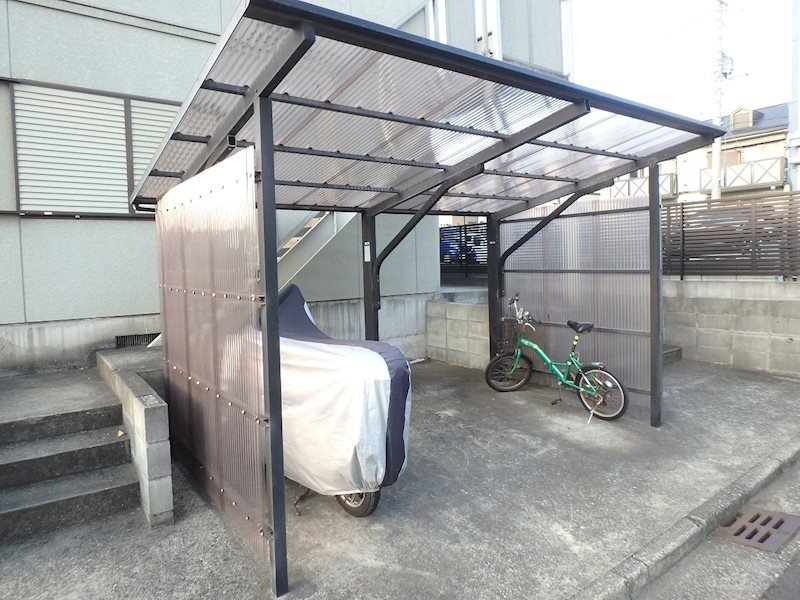 シティハイムチハルⅡ 屋根付き駐輪場