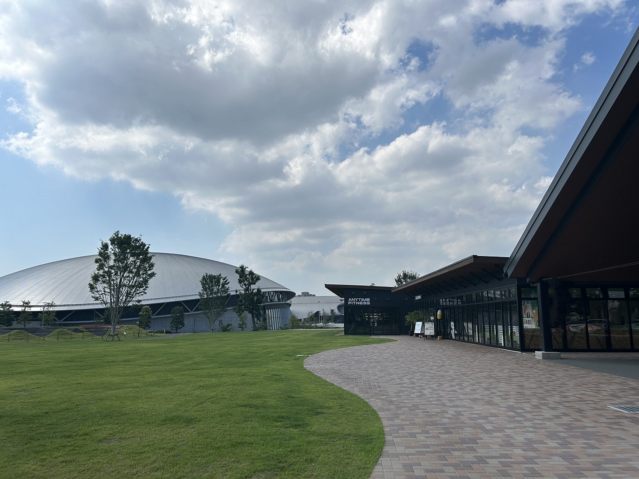 ミリアビタ弁天 公園：千葉公園　572m