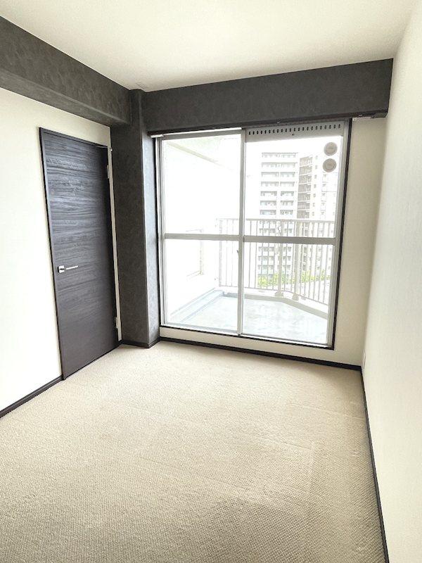 検見川パークマンション 洋室5.5帖※クリーニング前の写真です。