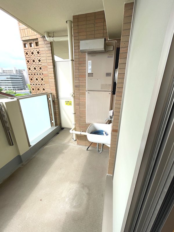 The NOBUTO HILLS GARDEN COURT 南東向き（クリーニング前の写真です）